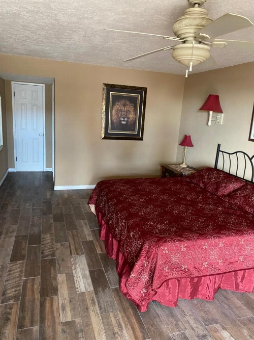 Capri Beach Hotel image 11