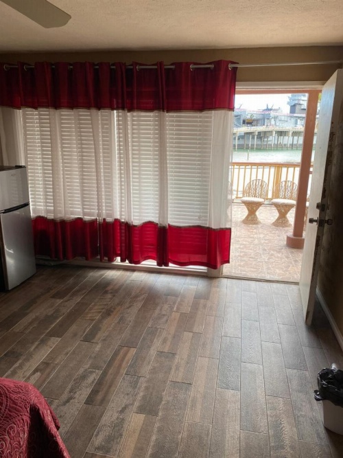 Capri Beach Hotel image 12